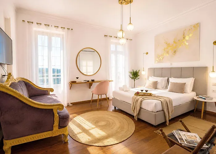 Apeiron Acropolis Suites